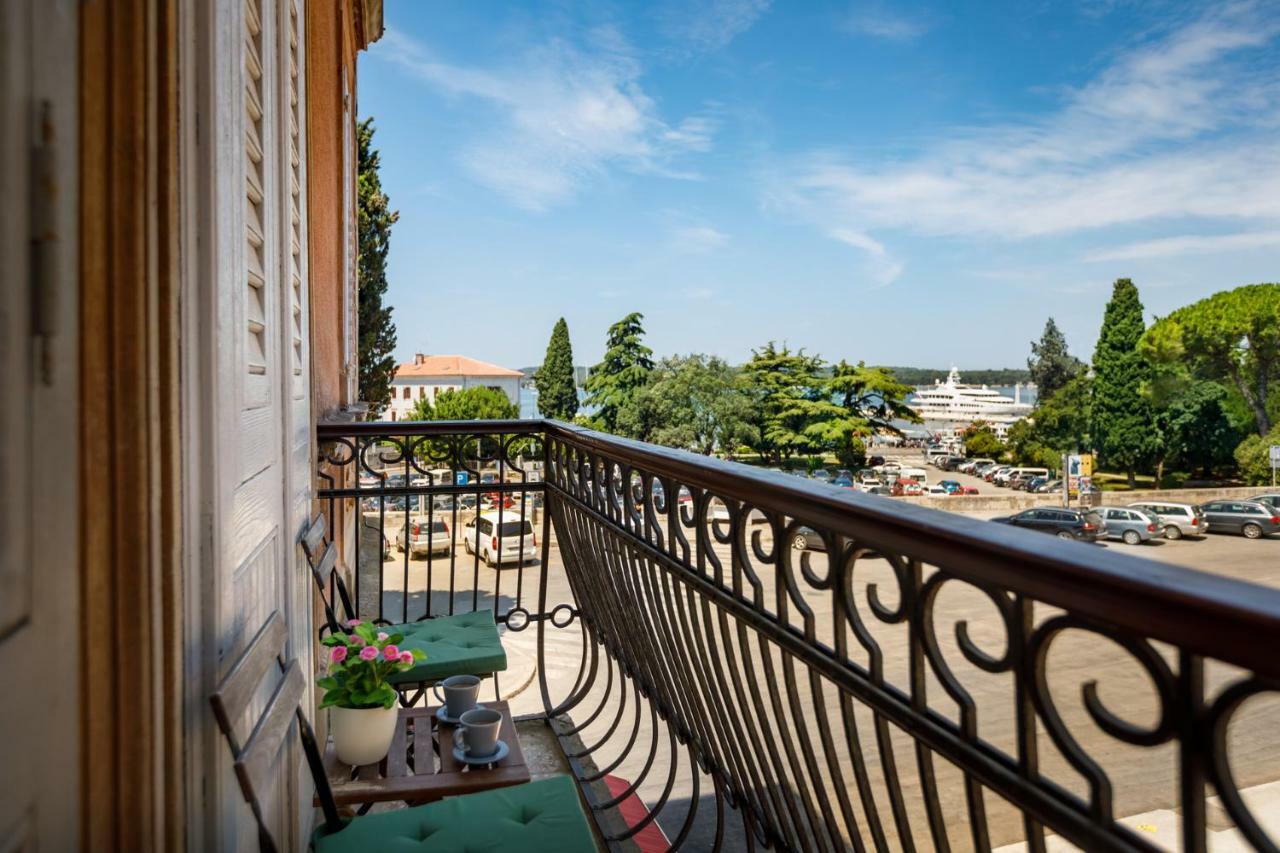 Amphitheatre Premium Apartment With Seaview Пула Экстерьер фото